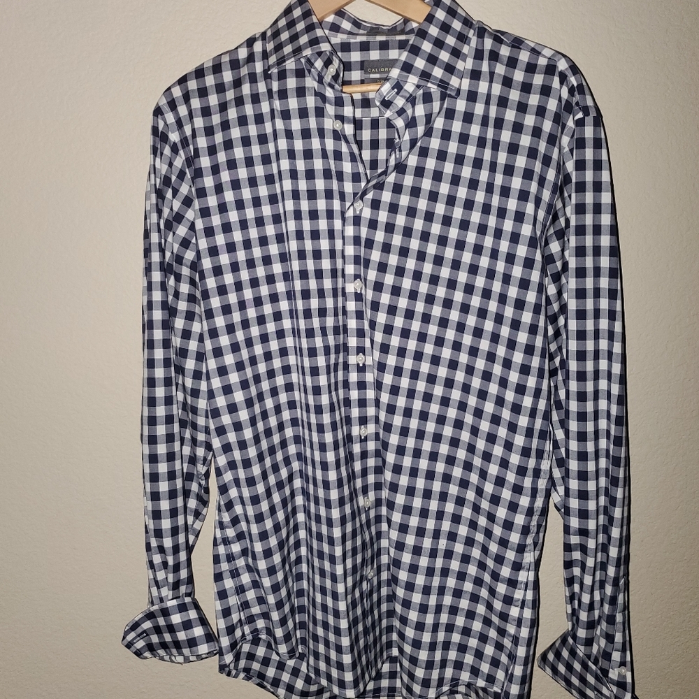 Calibrate mens button down dress shirt blue/white